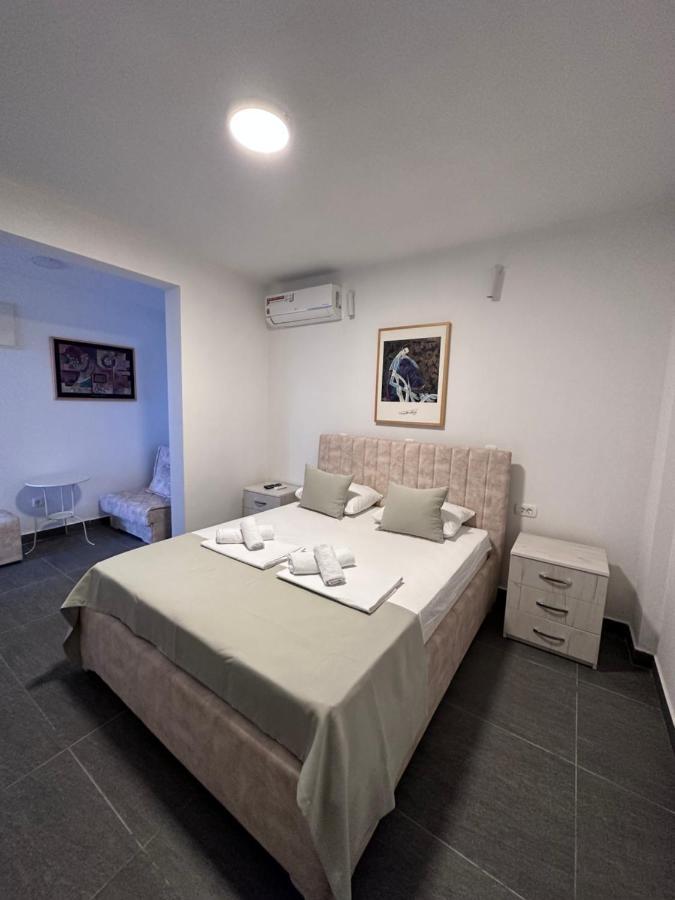 Hotel Montenino Бар Екстериор снимка