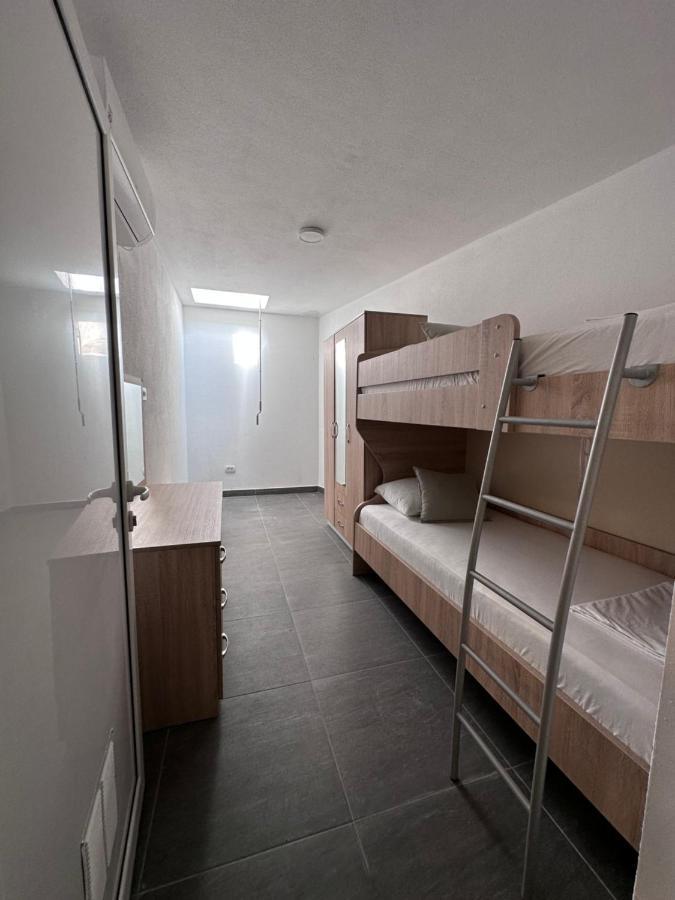Hotel Montenino Бар Екстериор снимка